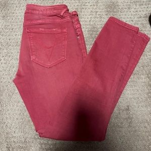 NWT Vigoss The Chelsea Skinny Crop 27/28
$20
